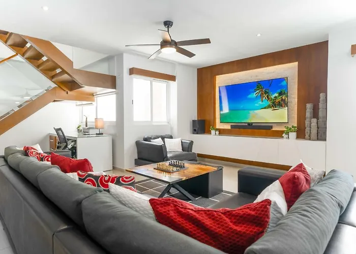 Penthouse With Private Jacuzzi - Three Bedroom Cancún