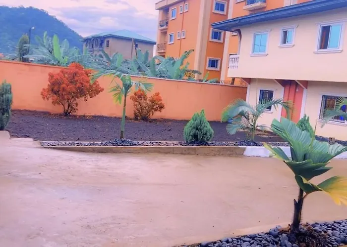Stunning 3-Bedrooms Guesthouse In Limbe Cameroon