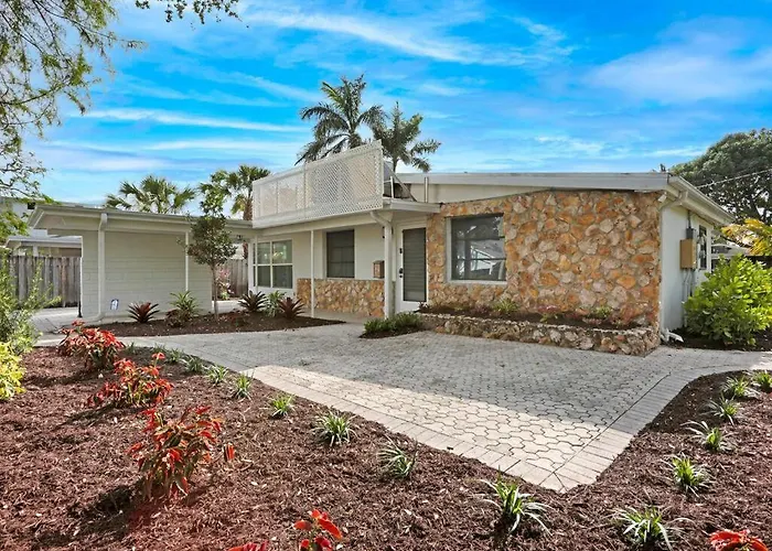 Lake Park Cottage North North Naples