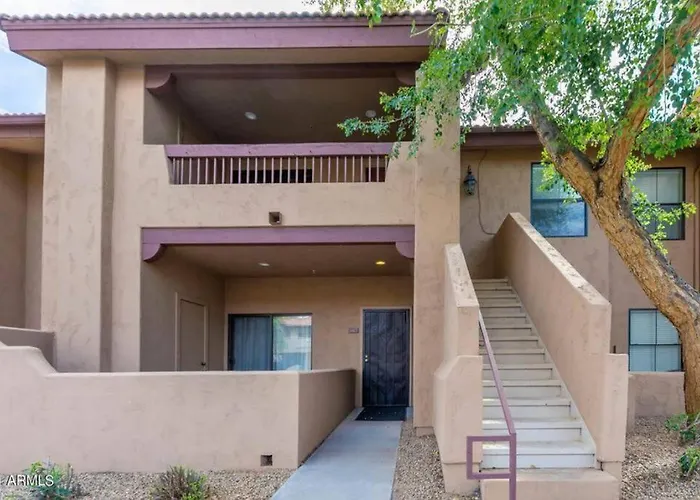 Desert Getaway - Luxury Condo Loft Chandler