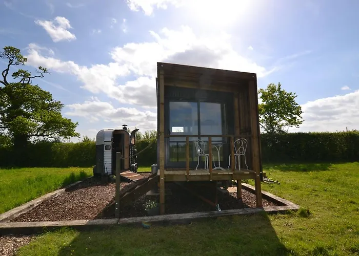 Tabitha Shepherd'S Hut Norwich
