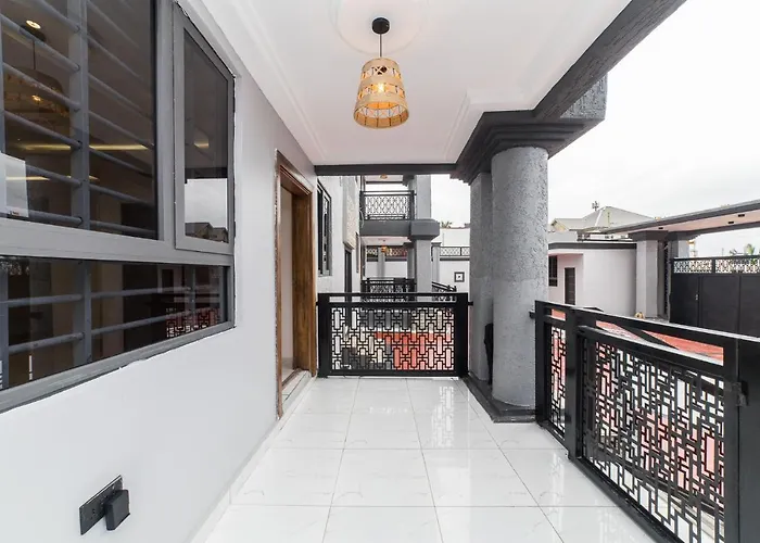 Mankatiwa Court Apartments Akkra