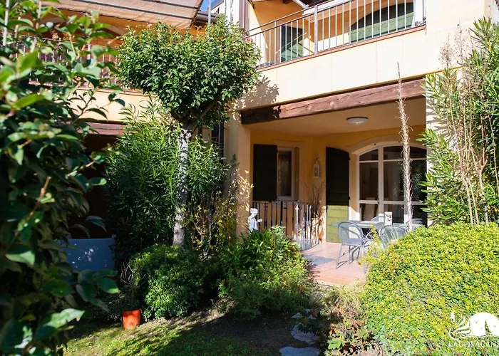 Ferienwohnung Borgo Del Torchio - App. 5H Manerba del Garda
