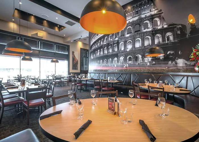 Acclaim Hotel By Clique YYC
