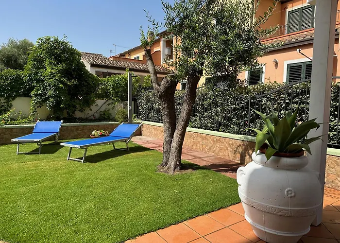 Jennas-Libeccio Apartment Àrbatax