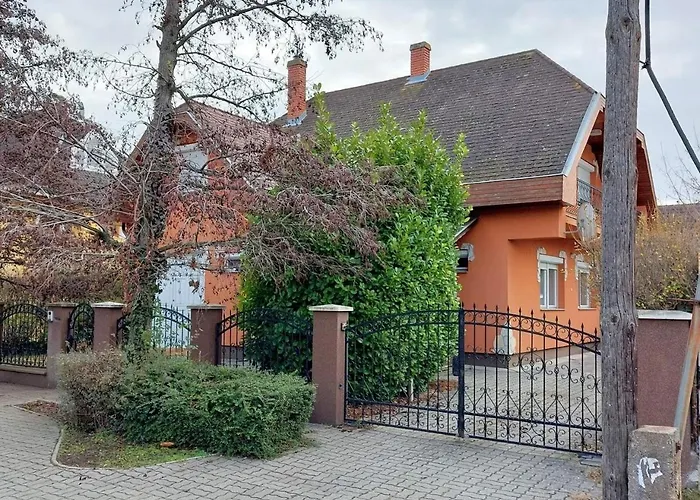 Villa Szeplak-Szive Vendeghaz Siófok