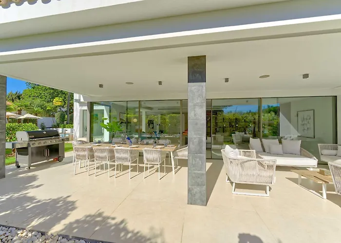2244 New Modern Luxury Villa In Puerto Banus Marbella