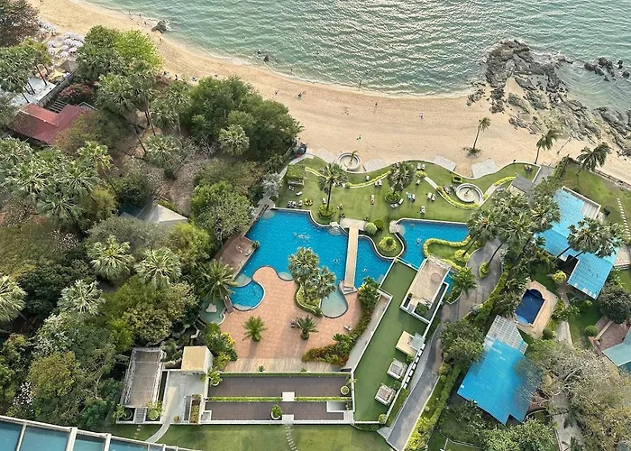 Oceanfront Luxury Condo In Pattaya With Private Beach And Inifinity Pool - Not A Hotel 30 Day Stay Minimum