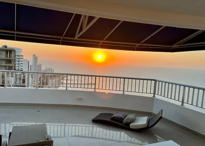 Ferienwohnung Luxurious Penthouse In Cartagena With Ocean Views And Private Terrace