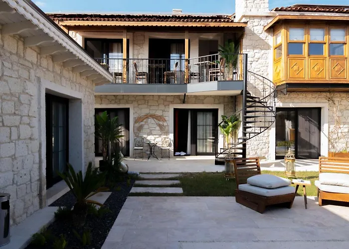 Aura Village Alaçatı