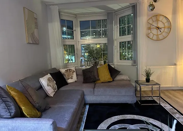 Ferienwohnung Flat Sleeps 2 With Parking Birmingham