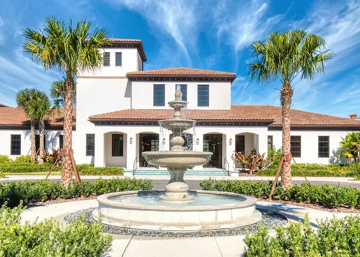 Grand Getaway - 6 Bedroom Luxury Vacation Rental Kissimmee