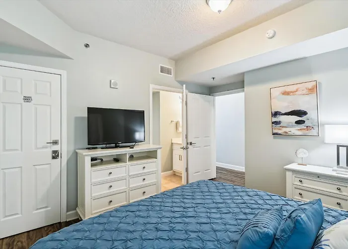 Shores Of Panama 630-1Bdbunks, Sleeps 6, Beach Front! Free Fun! Reserved Parking Space Condo Panama Stadt