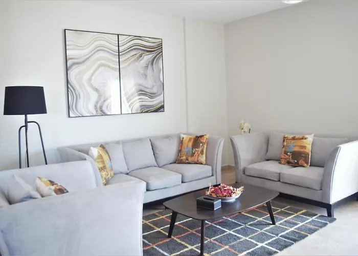 Luxurious Superior Apartment One Bedroom Space Available Akkra