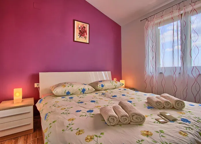 Villa Stokovci In Central Istria For Families And Kids With A Large Garden And Playground Svetvinčenat