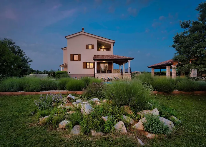 Villa Stokovci In Central Istria For Families And Kids With A Large Garden And Playground Svetvinčenat