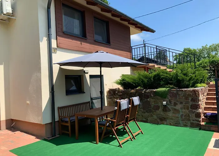 Balaton Wellness Tom Cat Nyaralo 1 Wellness Es 1 Gyermekbarat Apartmannal Kovagoors