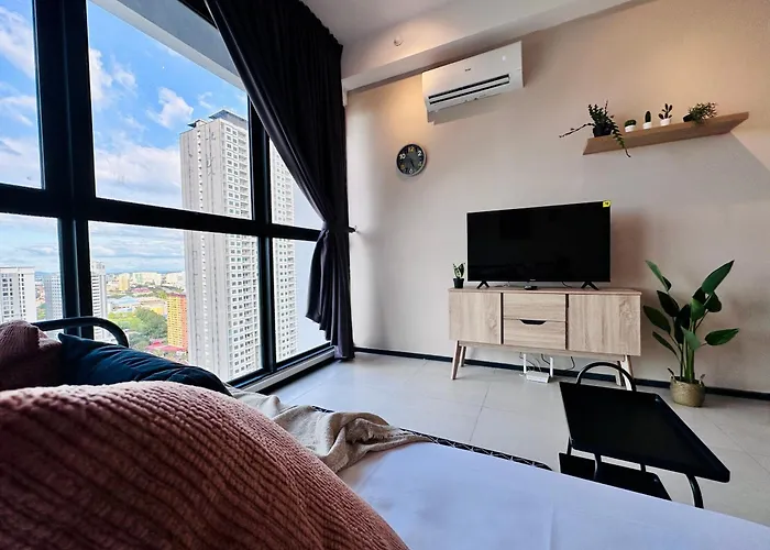 Rrr New Urban Suites Seaview Family Homestay By Urban Staycation Heng Lod Cosy Jelutong