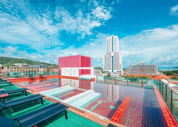 SLEEP WITH ME HOTEL design hotel @ patong 