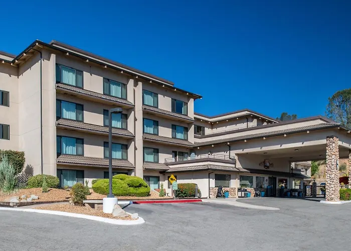 Yosemite Southgate Hotel & Suites Oakhurst