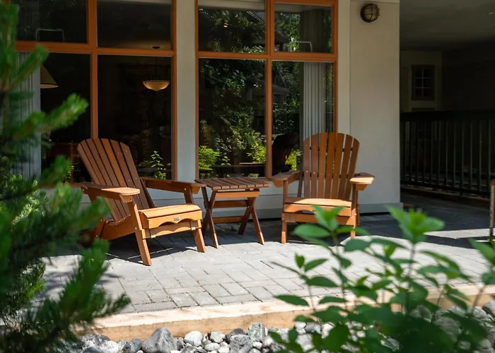1Br In Northstar, Village Location, Gas Fireplace, Shared Hot Tub, Ski Storage Whistler
