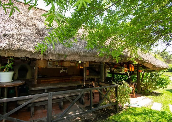 Espectacular Chalet Con Piscina En Playa Grande. Piriápolis