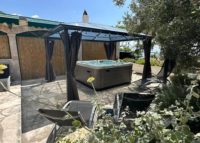 Jacuzzi Apartman Marin Bol
