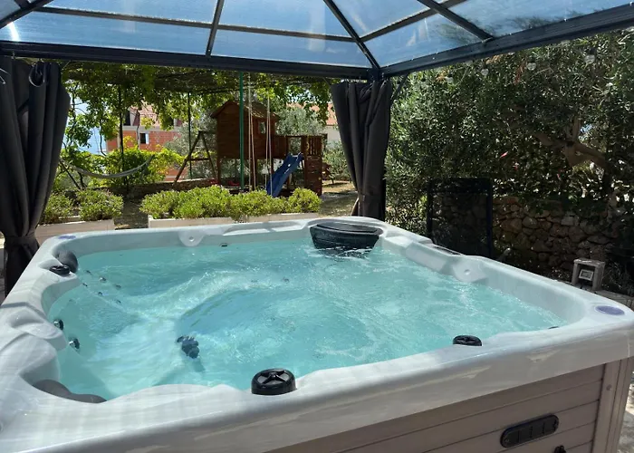 Jacuzzi Apartman Marin Bol