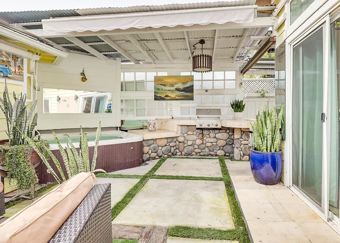 Carlsbad Bungalow Patio, Hot Tub, Close To Beach!