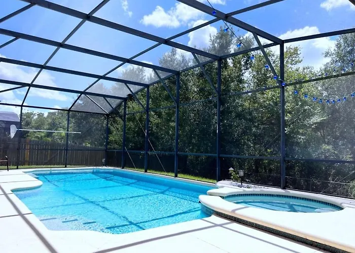 Privacy 4 Bed 3 Bath Pool Home With Spa Home Kissimmee