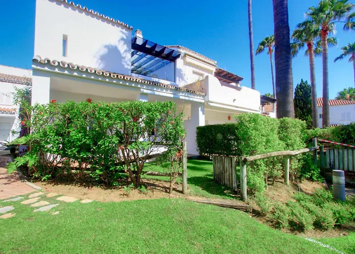 1176 Beach Front 2 Pools Bahia Marbella