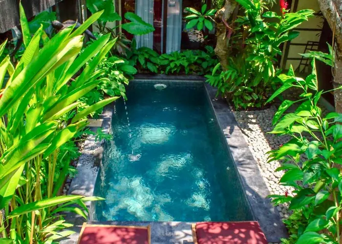 Catra 3 Bedroom Private Pool Villa Seminyak