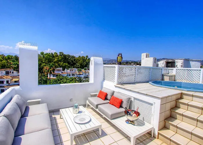 1080 Beachfront Penthouse 3 Floors Jacuzzi 2 Pools Wifi Roof Terrace Marbella