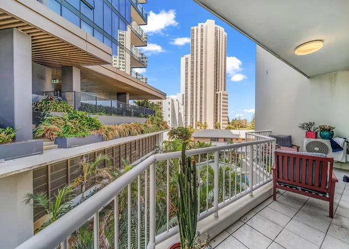 Aparthotel Santa Anne By The Sea Gold Coast