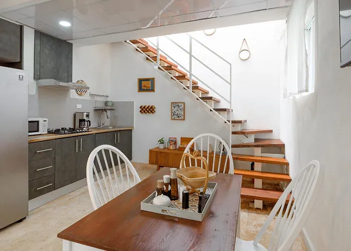 Enriquillo 2-Bedroom Apt Casa Areito Santo Domingo