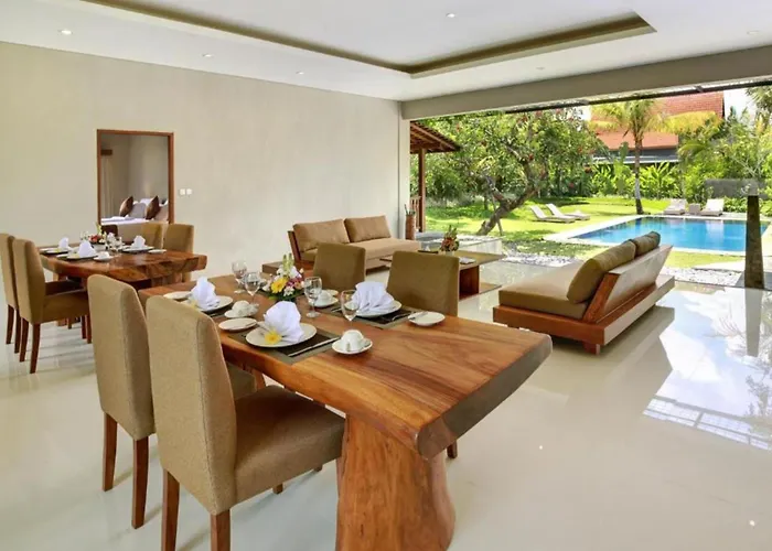 Flower Green 3 Bedroom Private Pool Villa Ubud
