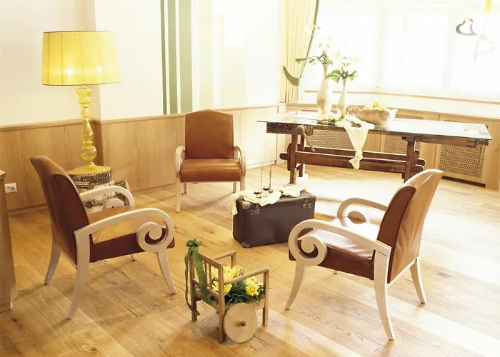 Apartmenthotel Ritterhof Suites & Breakfast Schenna