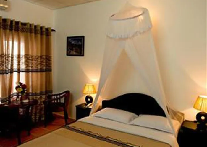 Lotus Village Resort Mũi Né