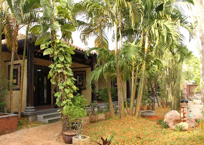 Lotus Village Resort Mũi Né