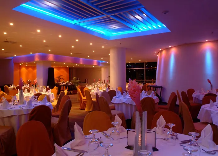 Decapolis Hotel Panama Stadt