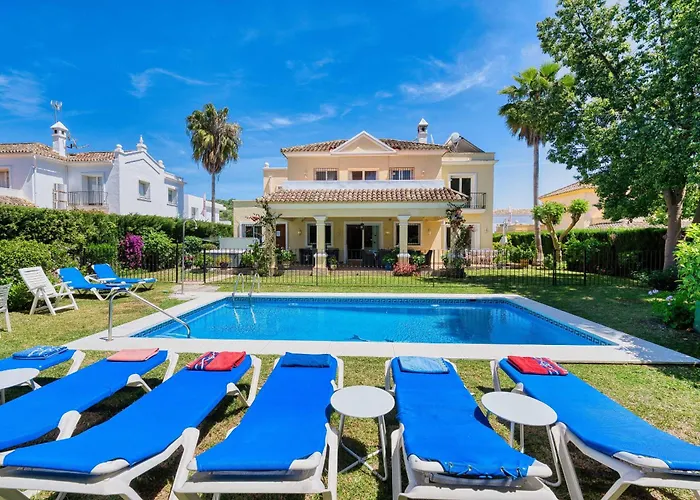 1106 Marbella Large Family Villa Estepona