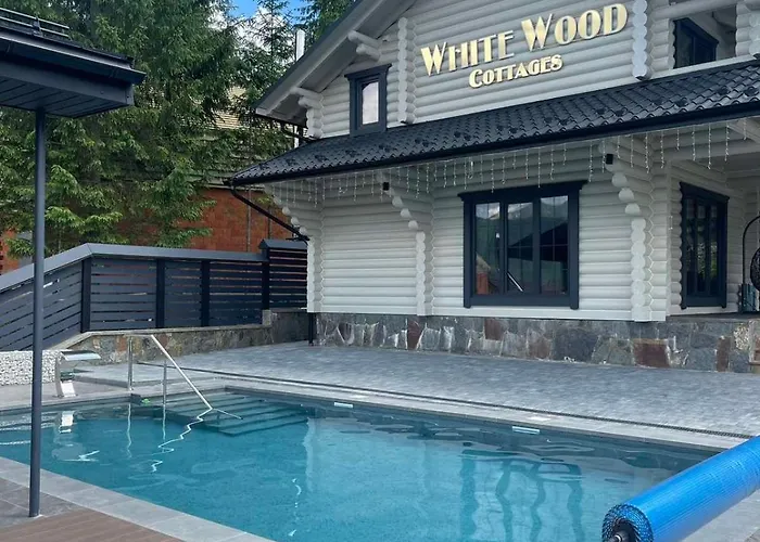 Whitewood Cottages Bukowel