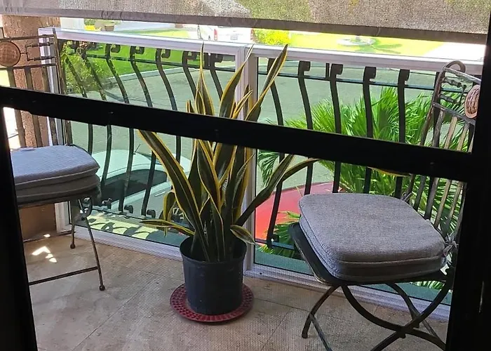 The Palms- Caribbean Estates -10 Minutes From The Beach- Gated Community Portmore