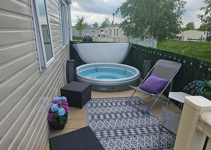 Drury Holidays At Tattershall Lakes