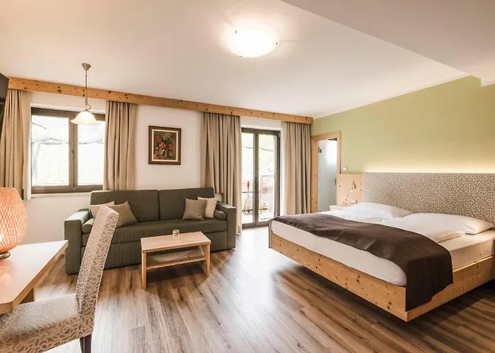Hotel Karin Dorf Tirol