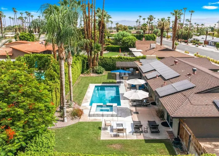 *Home - 2117 S Divot Ln, Palm Springs