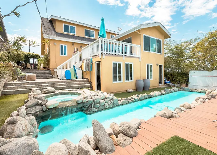 El Segundo Beach 5B4B Home, Pool Hot Tub, Beaches, Local Town!