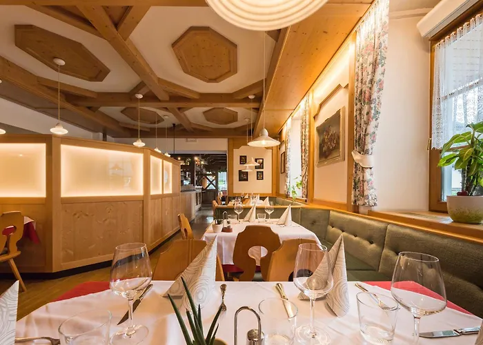 Hotel Dolomiten Toblach