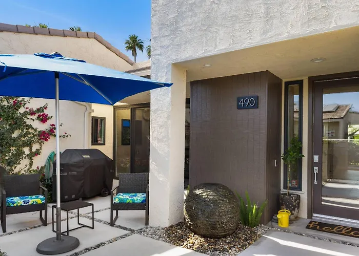 *Condo - 490 E Via Ensenada Cir, 92264 Palm Springs