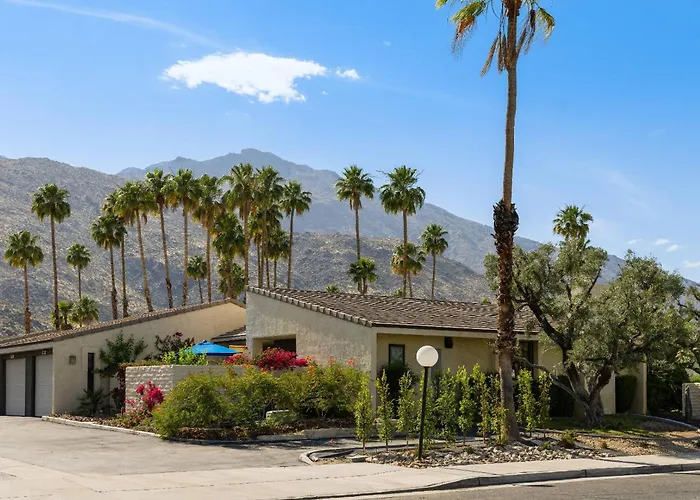 *Condo - 490 E Via Ensenada Cir, 92264 Palm Springs